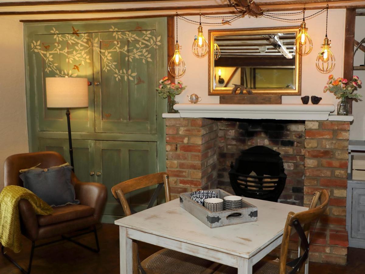 Woodleys Cottage Woburn Sands Extérieur photo